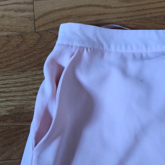 Light pink shorts - Picture 2 of 4
